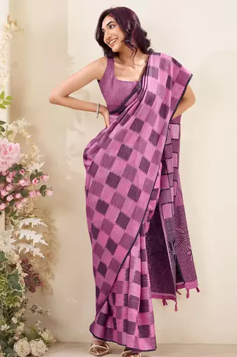 Women pink & purple checked linen saree with floral pallu