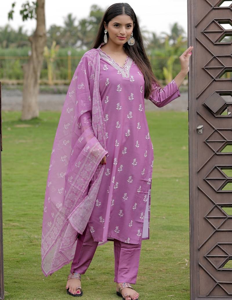 Lavender rayon embroidered kurta set