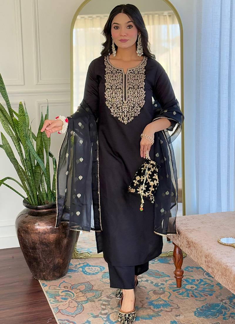 Black color viscose embroidered kurta set