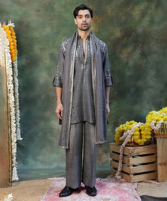 Grey embroidered silk kurta set 1