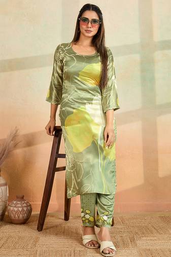 Mahendi green  printed cotton reyon kurta pant set