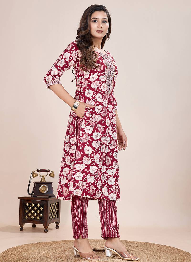 Maroon printed cotton blend kurta pant set