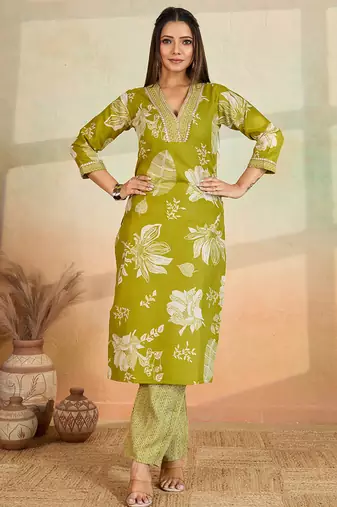 Parrot green printed cotton blend kurta pant set