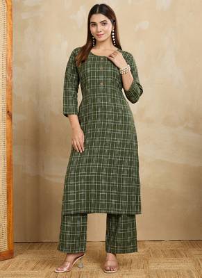 Green printed cotton blend kurta pant set 1