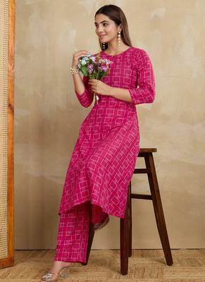 Pink printed cotton blend kurta pant set 3