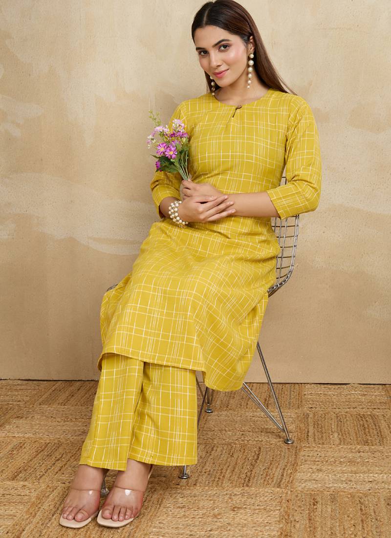Yellow printed cotton blend kurta pant set