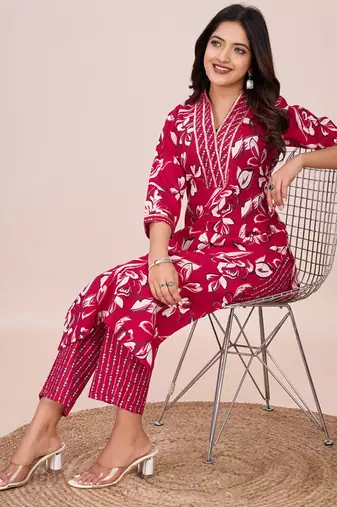 Pink printed cotton blend kurta pant set