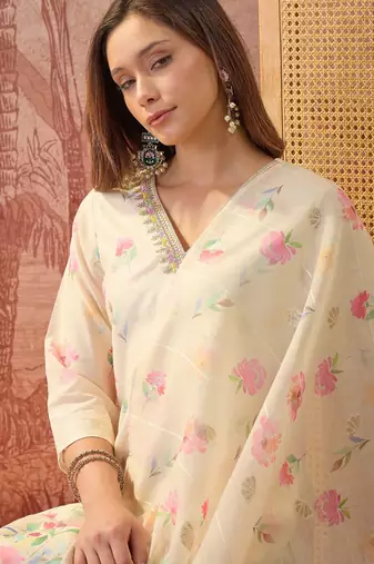 Women chanderi printed cream kruta set