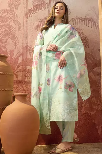 Women chanderi printed green kruta set