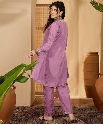 Women chinon silk blend embroidered purple kruta set 2