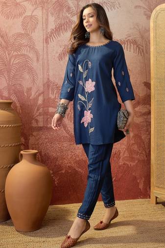 Women roman silk embroidery  navy blue kruta set