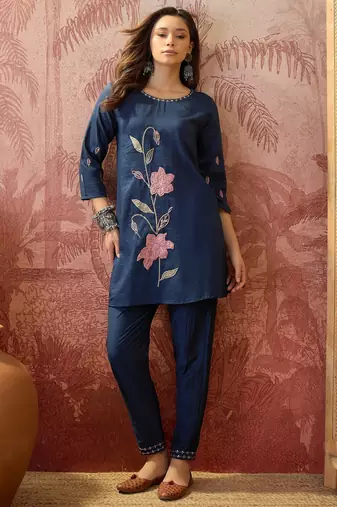 Women roman silk embroidery navy blue kruta set