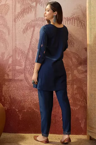 Women roman silk embroidery navy blue kruta set