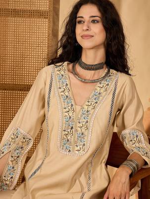 Women roman silk blend embroidered beige kruta set 3