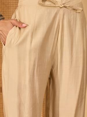 Women roman silk blend embroidered beige kruta set 4