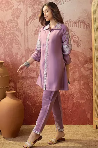 Women roman silk embroidery purple kruta set
