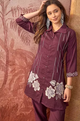 Women chinon embroidery maroon kruta set