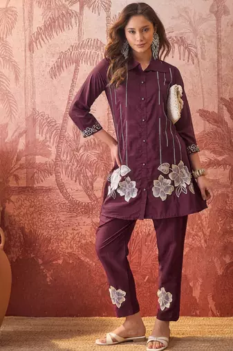Women chinon embroidery  maroon kruta set