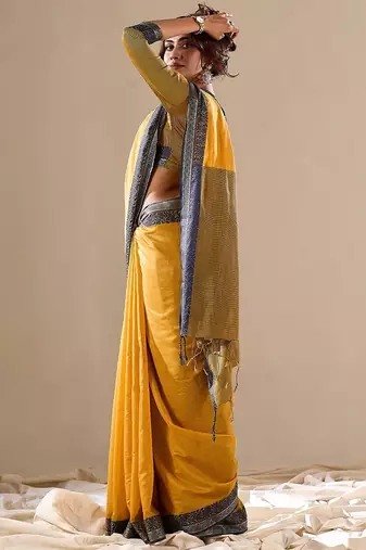 Yellow plain cotton cotton-sarees saree with blouse