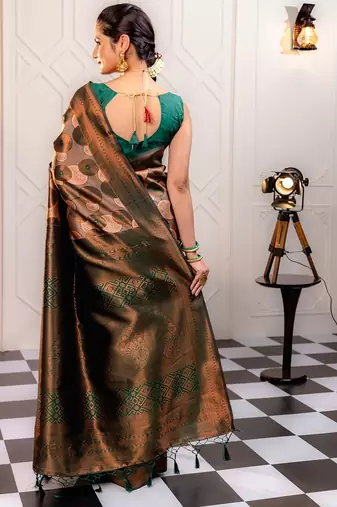 peach silk blend banarasi saree with unstitched blouse piece