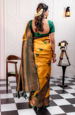 green gold silk blend banarasi saree with unstitched blouse piece 2