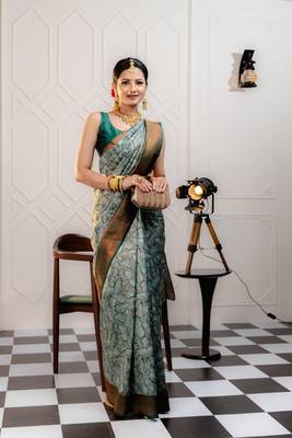 pista silk blend banarasi saree with unstitched blouse piece 1