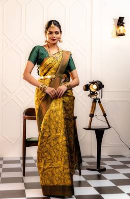 yellow silk blend banarasi saree with unstitched blouse piece 4