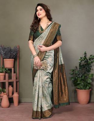 light pista green silk blend banarasi saree with unstitched blouse piece 3
