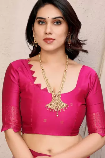 pink silk blend banarasi saree with unstitched blouse piece