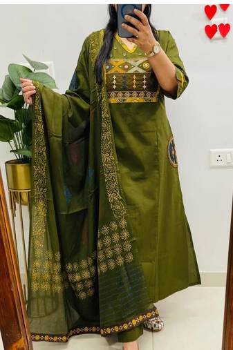 Floral embroidered v neck pure cotton kurta trouser & dupatta set