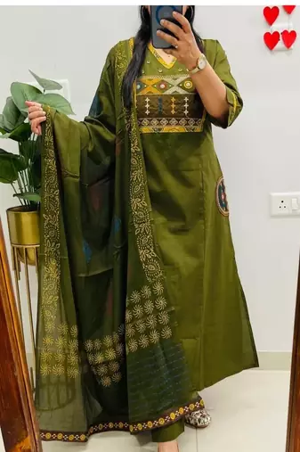 Floral embroidered v neck pure cotton kurta trouser & dupatta set