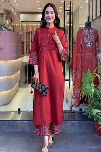 Floral embroidered round neck pure cotton kurta & trouser set