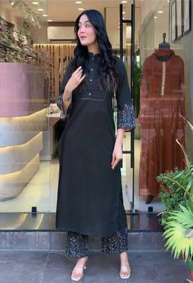 Floral embroidered round neck  cotton kurta & trouser set 2