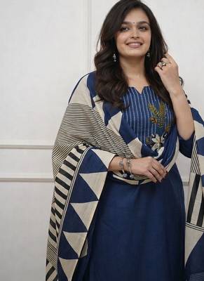 Floral embroidered u neck  cotton kurta trouser & dupatta set 4