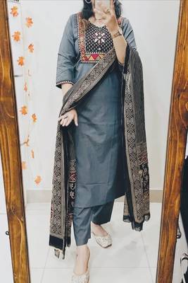 Floral embroidered u neck  cotton kurta trouser & dupatta set 2