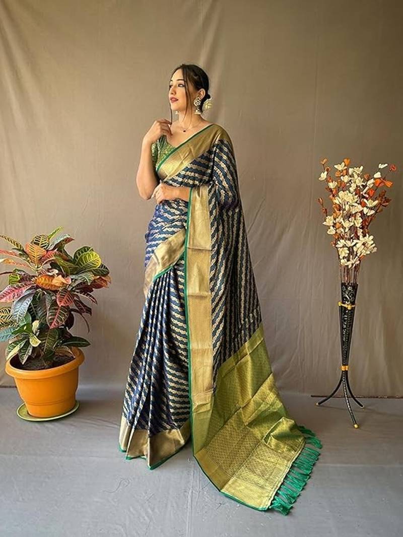 Navy blue plain silk blend silk-blend-sarees saree with blouse