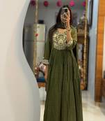 Floral embroidered v neck pure cotton kurta trouser & dupatta set