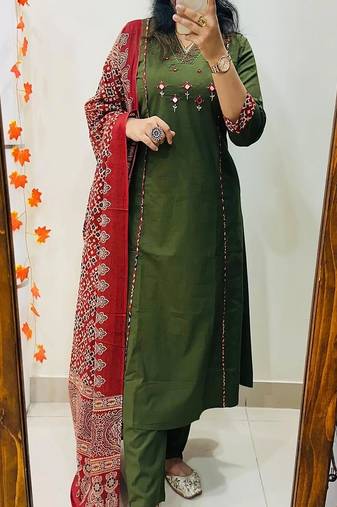 Floral embroidered v neck pure cotton kurta trouser & dupatta set