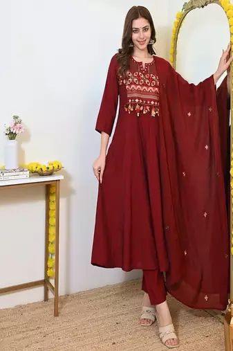 Floral embroidered u neck pure cotton kurta trouser & dupatta set