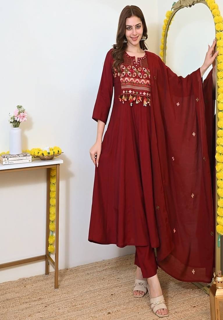 Floral embroidered u neck pure cotton kurta trouser & dupatta set