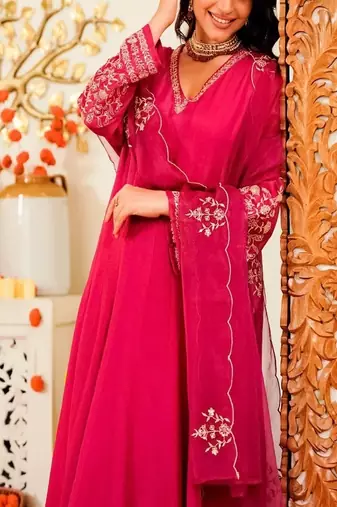 Floral embroidered v neck silk blend kurta trouser & dupatta set
