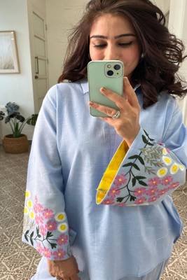 Floral embroidered round neck  cotton kurta & trouser set 3