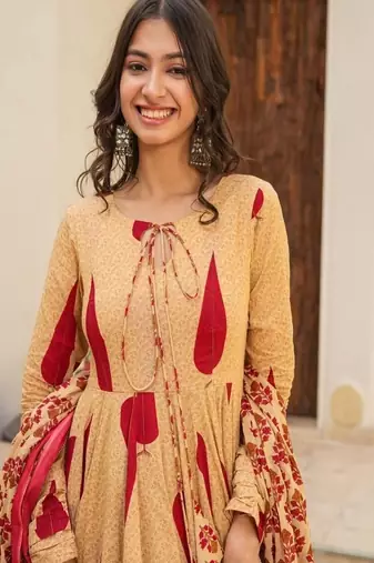 Floral printed boat neck  cotton kurta trouser & dupatta set