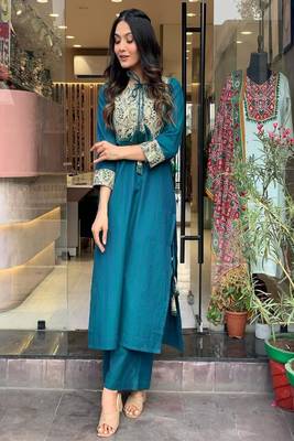 Floral embroidered round neck  cotton kurta & trouser set 2