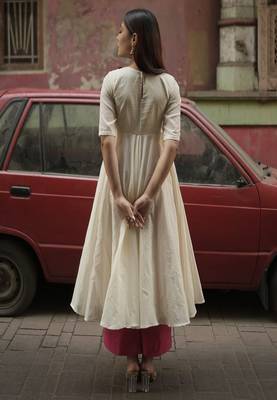 Floral embroidered round neck  cotton kurta & trouser set 2