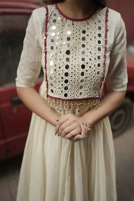 Floral embroidered round neck  cotton kurta & trouser set 4