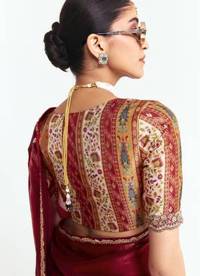 Red fancy beautified with sequins dhaga thread embroidered work saree 4
