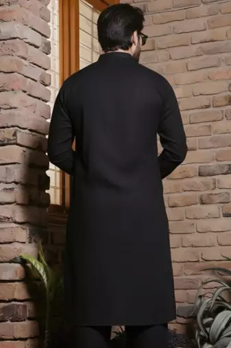 Black embroidered cotton kurta