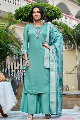 Women Floral Embroidered Empire Thread Work Roman Slik  Kurta  Pant & With Dupatta