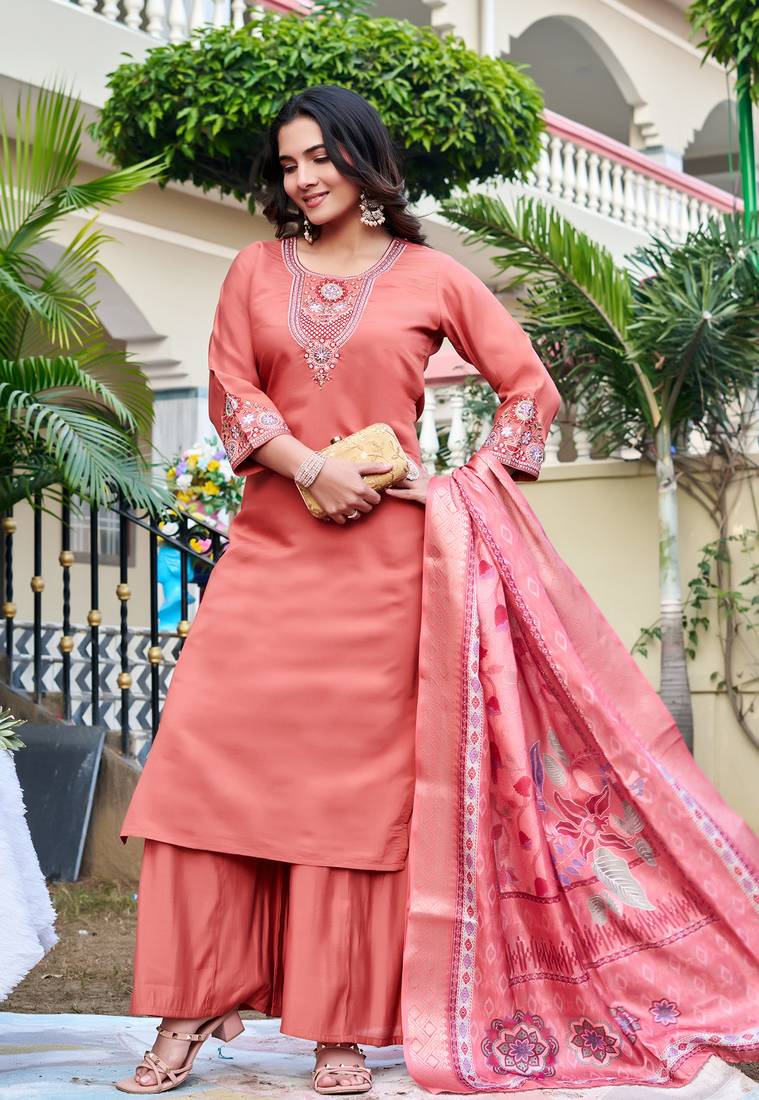 Women Floral Embroidered Empire Thread Work Roman Slik  Kurta  Pant & With Dupatta